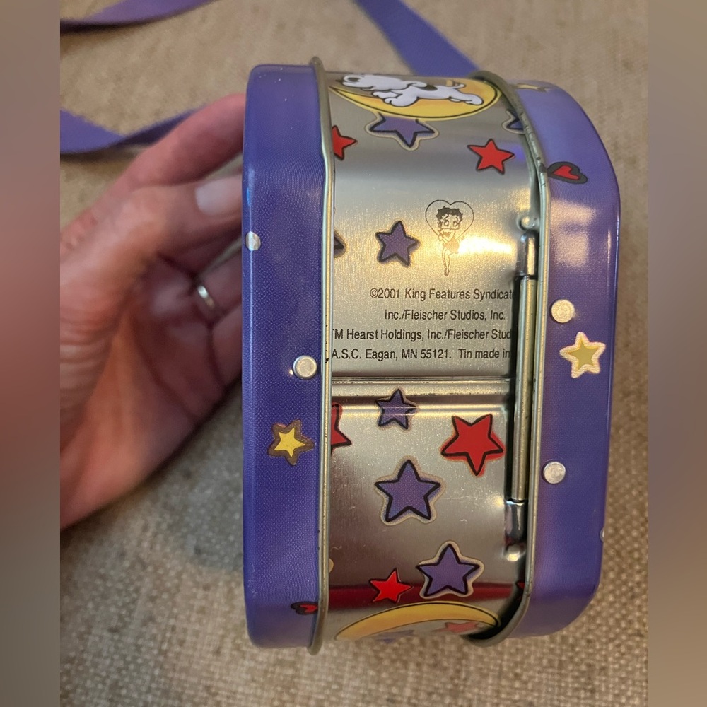 Vintage 2001 Betty boop tin bag - Picture 5 of 5